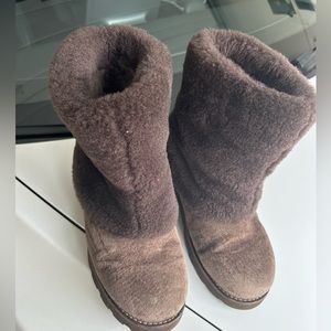 Ugg size 8